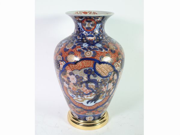 Vaso in porcellana Imari  - Asta Casa Lazzi - parte prima Arredi, dipinti, vetri di Murano, curiosit - Associazione Nazionale - Case d'Asta italiane