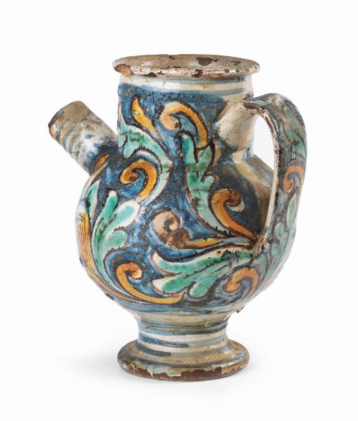 Orciolo in maiolica policroma manganese, blu, giallo e verde  - Asta Importanti Arredi, Maioliche, Sculture e Dipinti Antichi - Associazione Nazionale - Case d'Asta italiane