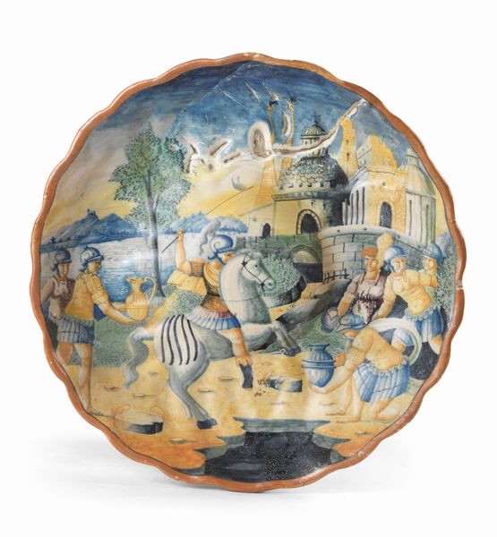 Crespina umbonata istoriata in maiolica policroma  - Asta Importanti Arredi, Maioliche, Sculture e Dipinti Antichi - Associazione Nazionale - Case d'Asta italiane