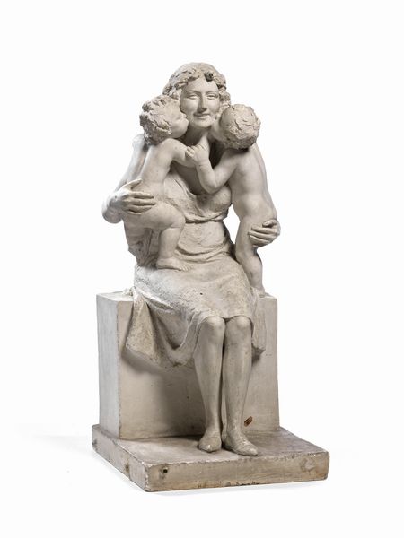 Ignoto scultore inizio XX secolo : Madre con bambini  - Asta Dipinti e Sculture del XIX e XX secolo - Associazione Nazionale - Case d'Asta italiane