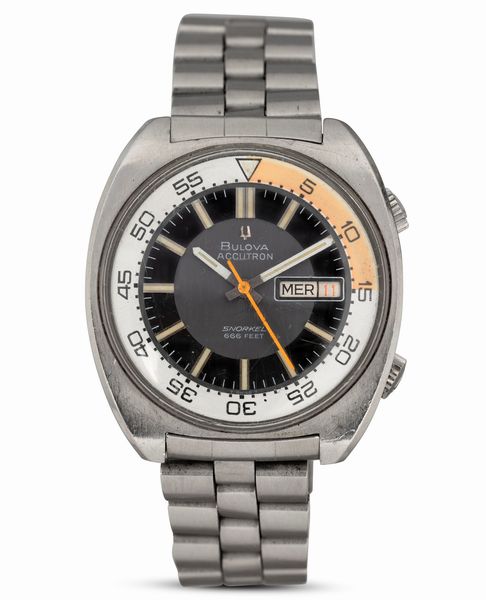 Bulova : Accutron Snorkel in acciaio doppia corona, quadrante bitonale con indicazione di giorno e data, 45 mm  - Asta Watches - Associazione Nazionale - Case d'Asta italiane