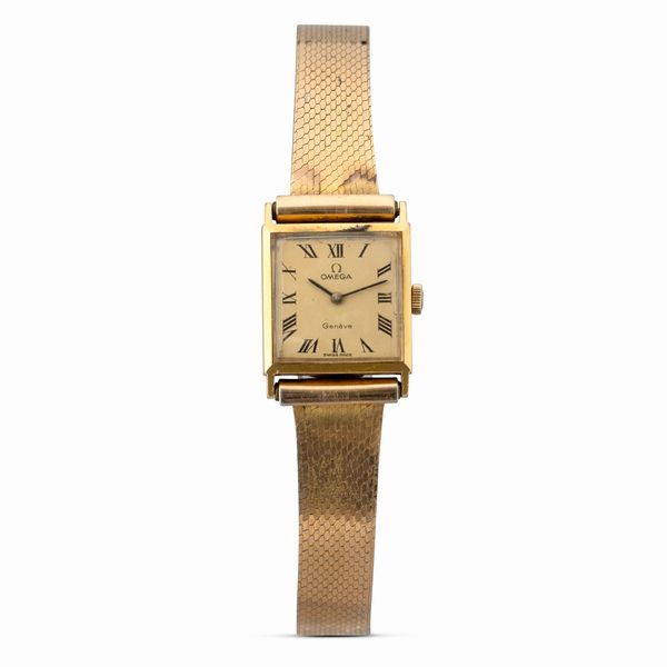 OMEGA : Lady rettangolare in oro giallo 18k, bracciale laminato, carica manuale quadrante champagne, 21 mm  - Asta Watches - Associazione Nazionale - Case d'Asta italiane