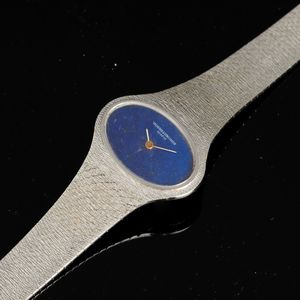 Vacheron & Constantin : Orologio di forma ovale orizzontale in oro bianco 18k con bracciale integrato e quadrante in Lapis, carica manuale, 16x25 mm  - Asta Watches - Associazione Nazionale - Case d'Asta italiane