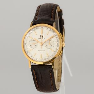 TISSOT : Stadiu, cronografo due contatori in oro giallo 18k, tasti quadri e quadrante Argent, 34 mm  - Asta Watches - Associazione Nazionale - Case d'Asta italiane