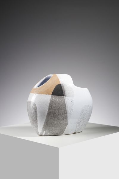 TOSIN GIANNI (1922 - 2019) : Vaso a sezione schiacciata con decoro astratto  - Asta Asta 451 | DESIGN E ARTI DECORATIVE DEL NOVECENTO - CERAMICHE e VETRI Online - Associazione Nazionale - Case d'Asta italiane