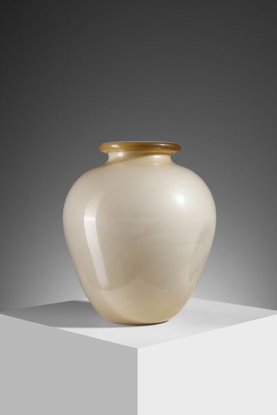 BUZZI TOMASO (1900 - 1981) : attribuito. Vaso per Venini, Murano  - Asta Asta 451 | DESIGN E ARTI DECORATIVE DEL NOVECENTO - CERAMICHE e VETRI Online - Associazione Nazionale - Case d'Asta italiane