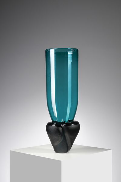 DE SANTILLANA LAURA  (1955 - 2019) : Vaso della serie Munchen per Venini, Murano  - Asta Asta 451 | DESIGN E ARTI DECORATIVE DEL NOVECENTO - CERAMICHE e VETRI Online - Associazione Nazionale - Case d'Asta italiane