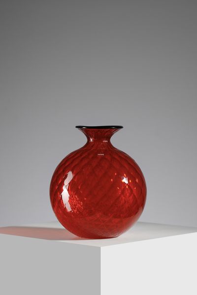 VENINI : Vaso globulare della serie Balloton, Murano  - Asta Asta 451 | DESIGN E ARTI DECORATIVE DEL NOVECENTO - CERAMICHE e VETRI Online - Associazione Nazionale - Case d'Asta italiane