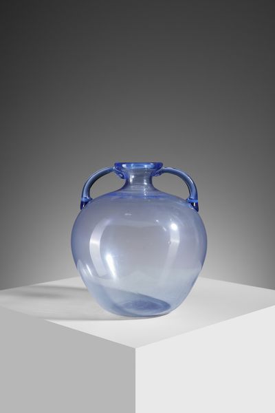 ZECCHIN VITTORIO (1878 - 1947) : Vaso biansato mod. 5305 per MVM Cappellin, Murano  - Asta Asta 451 | DESIGN E ARTI DECORATIVE DEL NOVECENTO - CERAMICHE e VETRI Online - Associazione Nazionale - Case d'Asta italiane