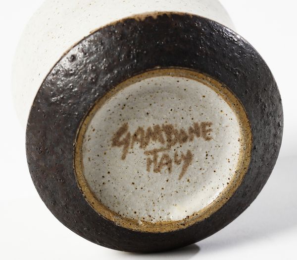 GAMBONE BRUNO (1936 - 2021) : Posacenere e tazza  - Asta Asta 451 | DESIGN E ARTI DECORATIVE DEL NOVECENTO - CERAMICHE e VETRI Online - Associazione Nazionale - Case d'Asta italiane