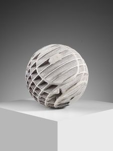 TASCA ALESSIO (1929 - 2020) : Sfera traforata a estrusione per manifattura di Nove  - Asta Asta 451 | DESIGN E ARTI DECORATIVE DEL NOVECENTO - CERAMICHE e VETRI Online - Associazione Nazionale - Case d'Asta italiane