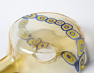 POTENZA GIANMARIA (n. 1936) : Grande vaso-scultura mod. Chitarra per La Murrina, Murano  - Asta Asta 451 | DESIGN E ARTI DECORATIVE DEL NOVECENTO - CERAMICHE e VETRI Online - Associazione Nazionale - Case d'Asta italiane