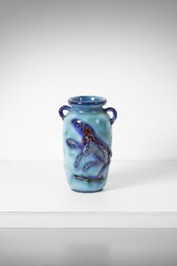 GHERSI UMBERTO  (1913 - 1993) : Vaso biansato con decoro di cavallo a rilievo per Ceramiche San Giorgio, Albisola  - Asta Asta 451 | DESIGN E ARTI DECORATIVE DEL NOVECENTO - CERAMICHE e VETRI Online - Associazione Nazionale - Case d'Asta italiane