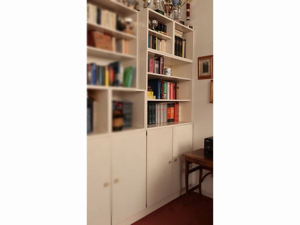 Libreria modulare in laminato bianco Cub8, Angelo Mangiarotti per Poltronova, 1968  - Asta La casa moderna  - Associazione Nazionale - Case d'Asta italiane