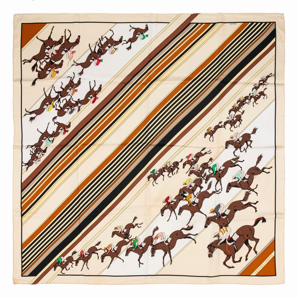 Hermès : Foulard Les Courses  - Asta Luxury Fashion - Associazione Nazionale - Case d'Asta italiane