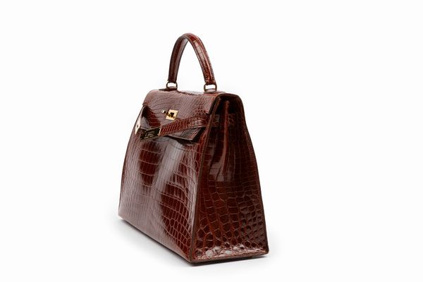 Hermès : Borsa Kelly Sellier 32 cm  - Asta Luxury Fashion - Associazione Nazionale - Case d'Asta italiane