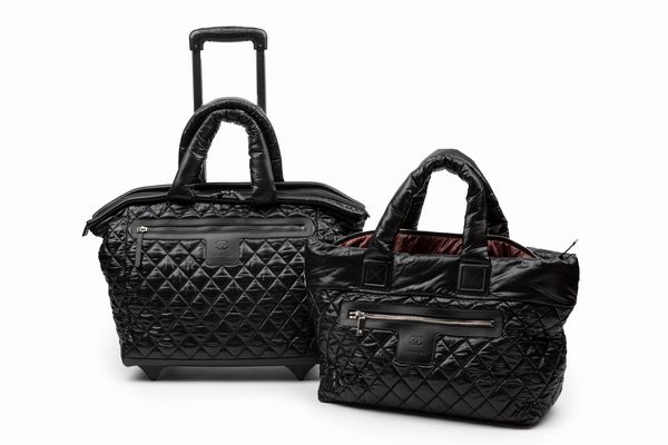 CHANEL : Set da viaggio Coco Cocoon  - Asta Luxury Fashion - Associazione Nazionale - Case d'Asta italiane