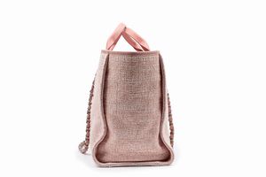 CHANEL : Borsa Deauville Rue Cambon  - Asta Luxury Fashion - Associazione Nazionale - Case d'Asta italiane