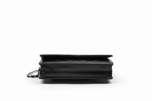 CHANEL : Borsa Wallet On Chain  - Asta Luxury Fashion - Associazione Nazionale - Case d'Asta italiane