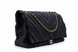 CHANEL : Borsa XXL  - Asta Luxury Fashion - Associazione Nazionale - Case d'Asta italiane