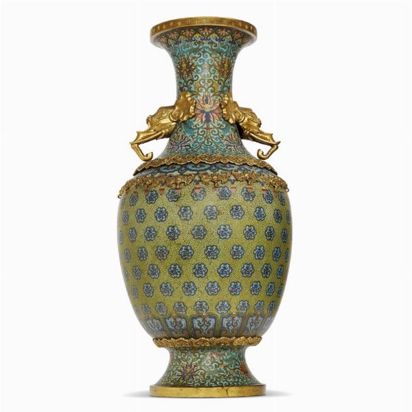 VASO, CINA, DINASTIA QING, PERIODO QIANLONG-JIAQING  - Asta Arte Orientale 东方艺术 - Associazione Nazionale - Case d'Asta italiane