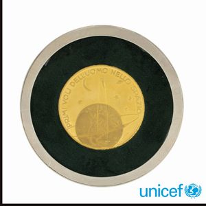 Medaglia commemorativa Primi voli dell'uomo nello spazio  - Asta Gioielli e Orologi - Associazione Nazionale - Case d'Asta italiane