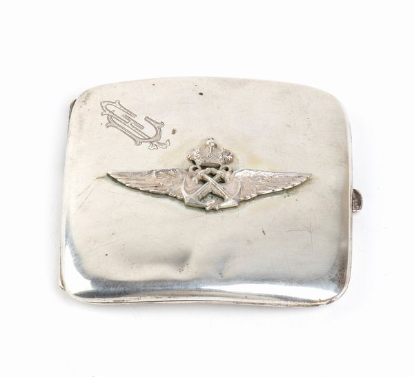 Portasigarette in argento con fregio Dirigibilista  - Asta Militaria, Ordini cavallereschi, Napoleonica - Associazione Nazionale - Case d'Asta italiane