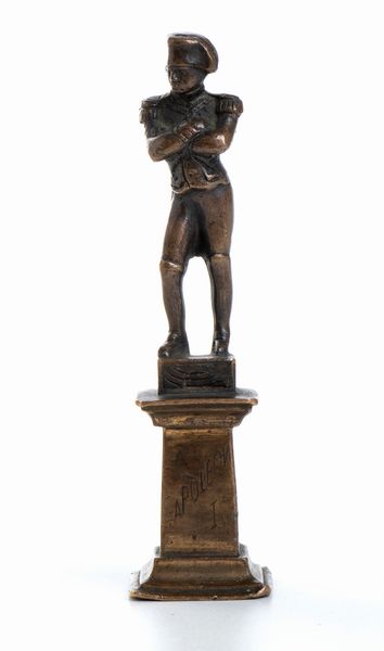 piccolo bronzo di Napoleone su colonna  - Asta Militaria, Ordini cavallereschi, Napoleonica - Associazione Nazionale - Case d'Asta italiane