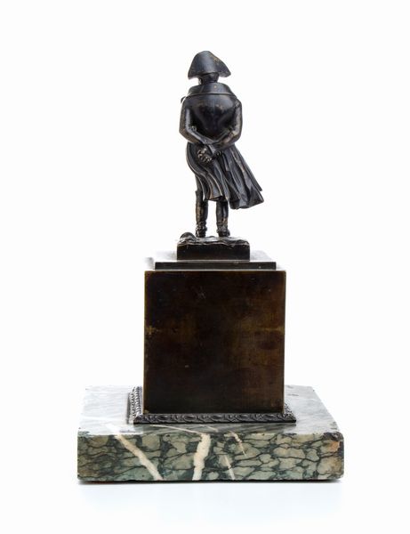 Scultura in bronzo di Napoleone con base in marmo  - Asta Militaria, Ordini cavallereschi, Napoleonica - Associazione Nazionale - Case d'Asta italiane