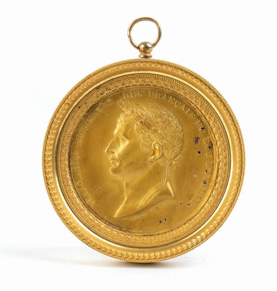 Miniatura in bronzo in cornice dorata con il ritratto di Napoleone  - Asta Militaria, Ordini cavallereschi, Napoleonica - Associazione Nazionale - Case d'Asta italiane