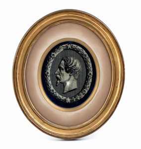 Ritratto ovale di Napoleone III stampata su tessuto, in cornice coeva  - Asta Militaria, Ordini cavallereschi, Napoleonica - Associazione Nazionale - Case d'Asta italiane
