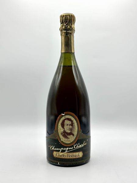 Charles Heidsieck, Champagne Charlie Brut Millesime, 1981  - Asta Vini Rossi: grandi etichette d'Italia e Francia. Con una selezione di vini bianchi e champagne - Associazione Nazionale - Case d'Asta italiane