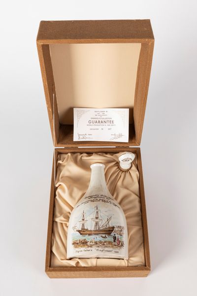 Scozia : Bruichladdich 15 Year Old Samaroli's Collection / Mayflower '80 CERAMIC DECANTER  - Asta Distillati da Collezione - Associazione Nazionale - Case d'Asta italiane