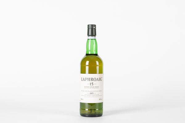 Scozia : Laphroaig 15 Year Old  - Asta Distillati da Collezione - Associazione Nazionale - Case d'Asta italiane