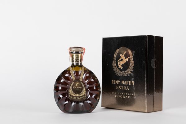 FRANCIA : Remy Martin - Fine Champagne Cognac EXTRA Decanter  - Asta Distillati da Collezione - Associazione Nazionale - Case d'Asta italiane