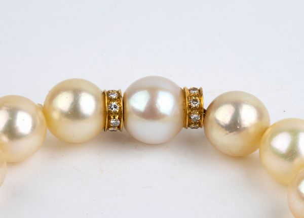 Collana di perle con diamanti  - Asta Gioielli, Orologi e Penne - Associazione Nazionale - Case d'Asta italiane