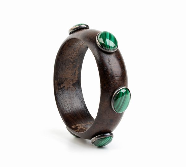 ISABELLA ASTENGO : Bracciale in legno con malachite  - Asta Gioielli, Orologi e Penne - Associazione Nazionale - Case d'Asta italiane