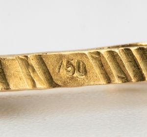 Girocollo in oro con pendente  - Asta Gioielli, Orologi e Penne - Associazione Nazionale - Case d'Asta italiane