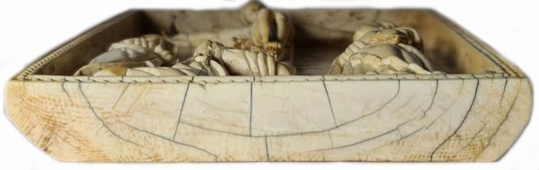 Rilievo in avorio raffigurante la Crocifissione di Cristo  - Asta Argenti, avori, coralli e altri oggetti d'arte provenienti da importanti collezioni private - Associazione Nazionale - Case d'Asta italiane