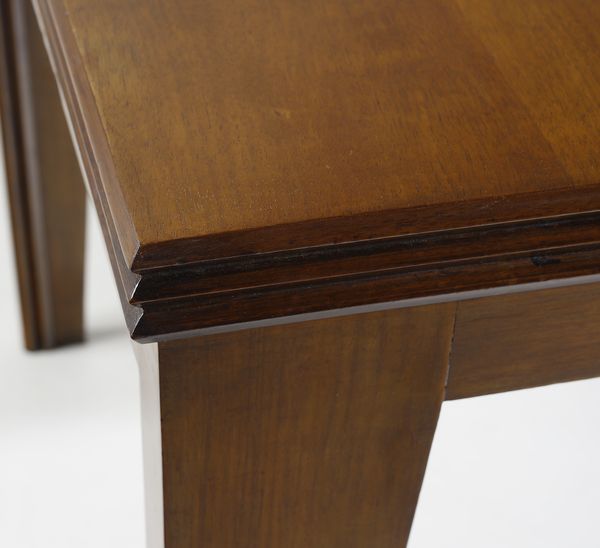 PONTI GIO (1891 - 1979) : Tavolo con bordo del piano grissinato e gambe rastremate  - Asta Asta 455 | DESIGN E ARTI DECORATIVE DEL NOVECENTO Tradizionale - Associazione Nazionale - Case d'Asta italiane