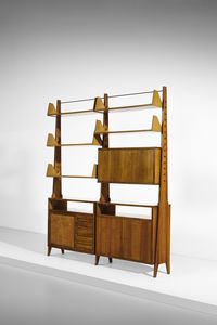 SPADOLINI PIERLUIGI (1922 - 2000) : Libreria componibile a stipi, cassetti e ripiani a giorno regolabili in altezza  - Asta Asta 455 | DESIGN E ARTI DECORATIVE DEL NOVECENTO Tradizionale - Associazione Nazionale - Case d'Asta italiane