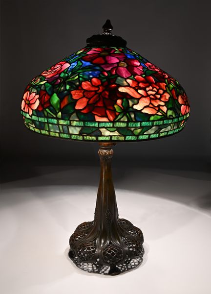 Tiffany Studios New York : Lampada da tavolo telescopica Peony  - Asta La Collezione Enrico e Antonello Falqui. Di padre in figlio una vita nell'arte. - Associazione Nazionale - Case d'Asta italiane