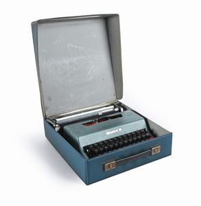 Olivetti Lettera 32 con custodia da trasporto  - Asta La Collezione Enrico e Antonello Falqui. Di padre in figlio una vita nell'arte. - Associazione Nazionale - Case d'Asta italiane