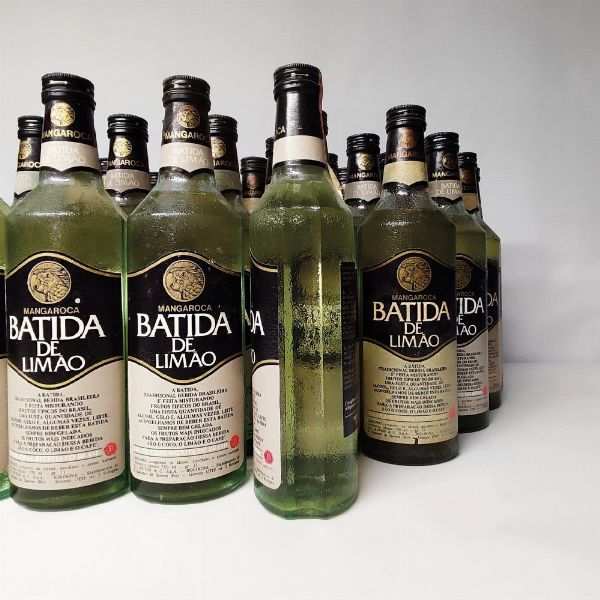 Buton Mangaroca Batida de Limao, Liquore  - Asta Wine & Spirits Flower Spring - Associazione Nazionale - Case d'Asta italiane