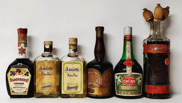 Cointreau, Cusenier, Chavin, Elco, Liquori  - Asta Wine & Spirits Flower Spring - Associazione Nazionale - Case d'Asta italiane