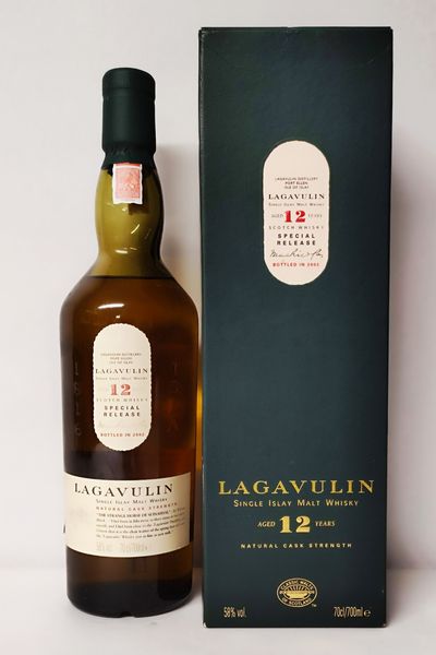 Lagavulin 12 Years Release 2002, Single Islay Malt  - Asta Wine & Spirits Flower Spring - Associazione Nazionale - Case d'Asta italiane