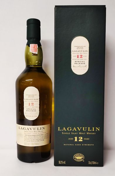 Lagavulin 12 Years Release 2004, Single Islay Malt  - Asta Wine & Spirits Flower Spring - Associazione Nazionale - Case d'Asta italiane