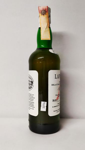 Laphroaig 15 Years Old, Unblended Malt Whisky  - Asta Wine & Spirits Flower Spring - Associazione Nazionale - Case d'Asta italiane