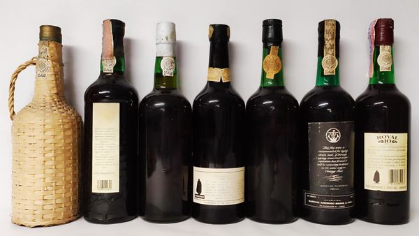 Sandeman, Fonseca, Pocas, Warre's, Porto  - Asta Wine & Spirits Flower Spring - Associazione Nazionale - Case d'Asta italiane