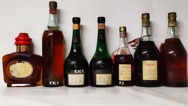 Sis Cavallino Rosso, Brandy  - Asta Wine & Spirits Flower Spring - Associazione Nazionale - Case d'Asta italiane